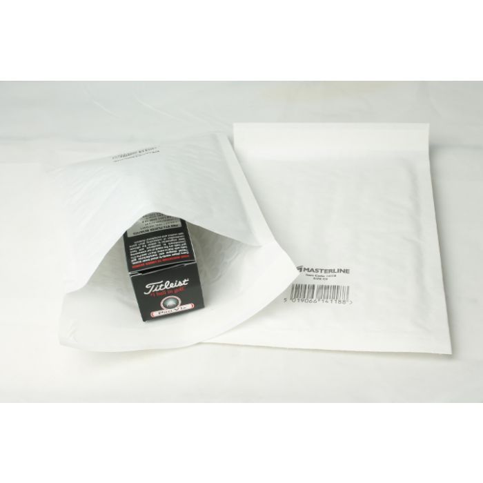 100 x F/3 padded envelopes size 220mm x 330mm. 